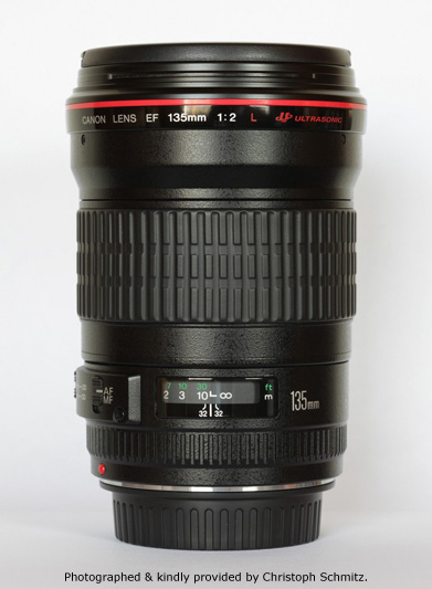 Canon EF 135mm F2.0L USM Side View showing model name inscriptions and focus scale