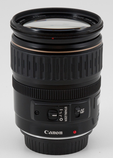 Canon EF 28-135mm F3.5-5.6 IS USM Side View showing the image stabilizer switch