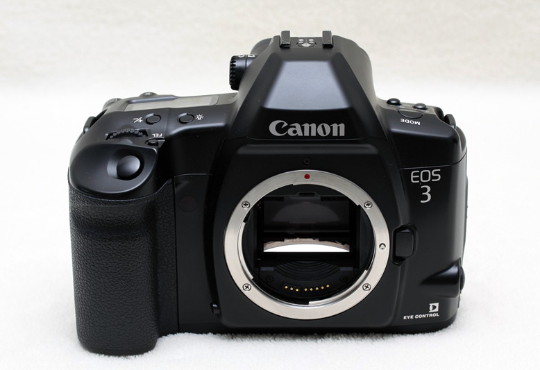 Front view of the Canon EOS 3