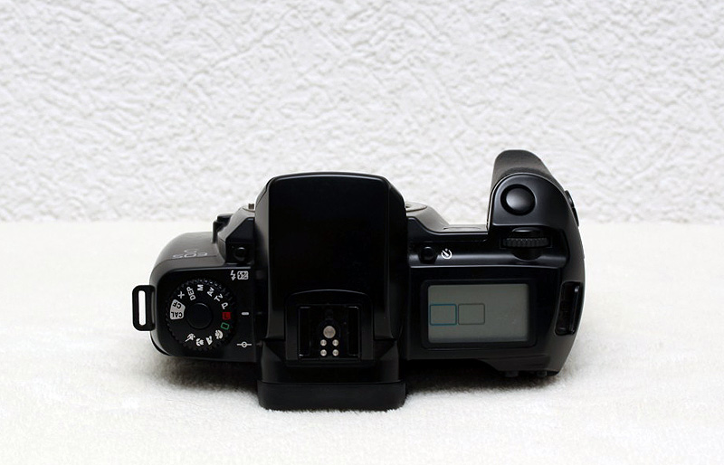 Canon EOS 5QD Body Top View