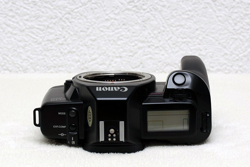 Canon EOS 650 Body Top View